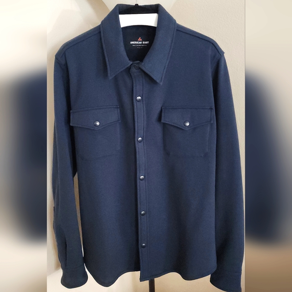 Brand new, never worn American Giant Redwood Fleece flannel jacket. Mens Large